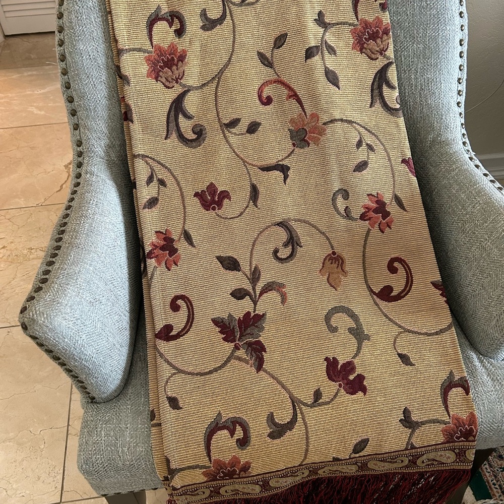 Beige Floral Jacquard Throw Blanket with Burgundy Accents